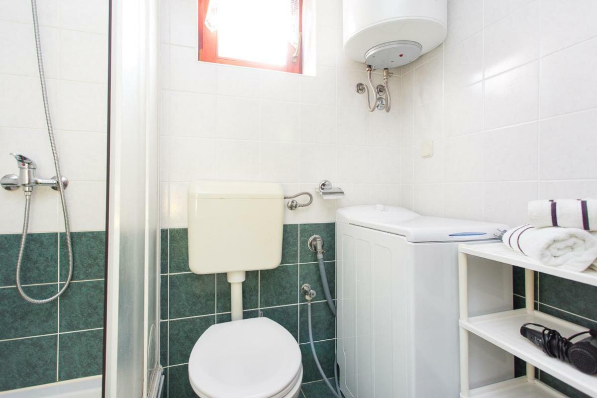 1-Bedroom Apartment With Loggia In Punat Island Krk Экстерьер фото
